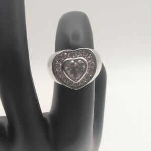 Elegant Silver Toned Stoned Heart Ring